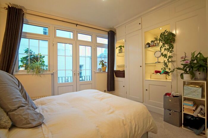 2 Bedroom Town House To Rent In Woodbury Lane, Clifton, Bristol BS8