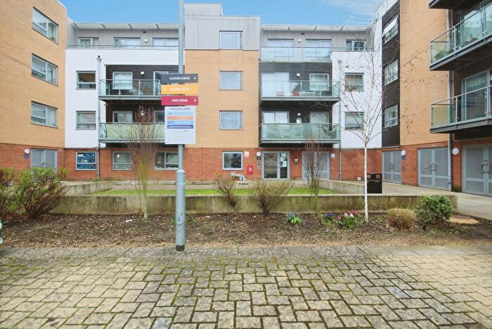 2 Bedroom Flat To Rent In Talbot Close, Mitcham, CR4