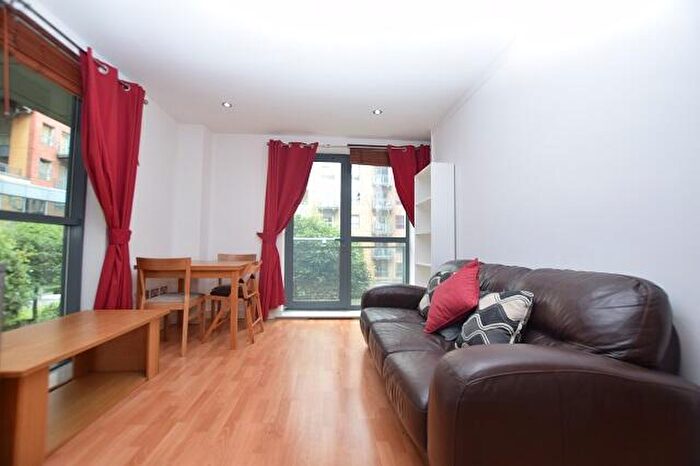 Apartment To Rent In West One Aspect, Cavendish Street, S3