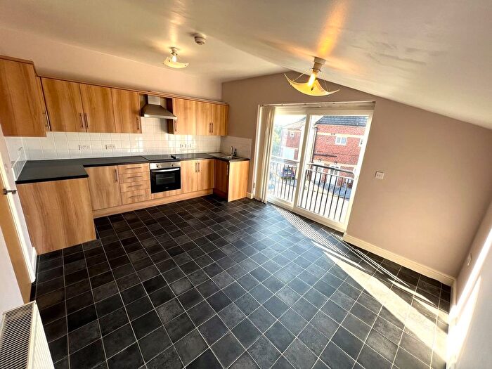 2 Bedroom Flat To Rent In Grovehill Road, Beverley, HU17