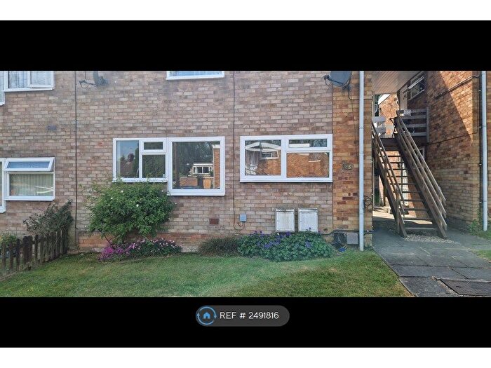 2 Bedroom Maisonette To Rent In Woodcraft Close, Coventry, CV4