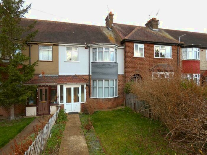3 Bedroom Terraced House To Rent In Whitehill Road, Gravesend, DA12