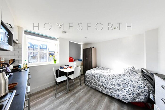 Studio To Rent In Drakes Courtyard, Kilburn High Road, London, NW6