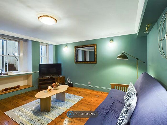 2 Bedroom Flat To Rent In Cavendish Place, Brighton, BN1