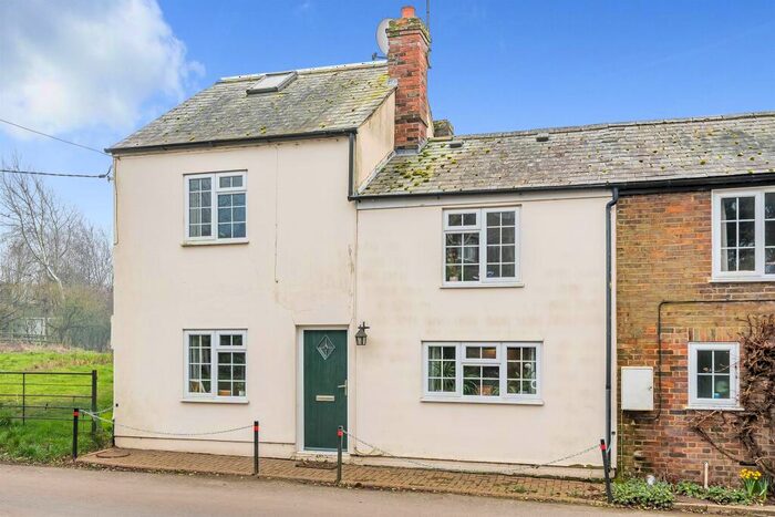 3 Bedroom End Of Terrace House For Sale In Studham Lane, Dagnall, Berkhamsted, HP4