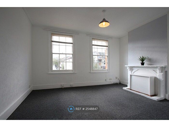 1 Bedroom Flat To Rent In Walthamstow, London, E17