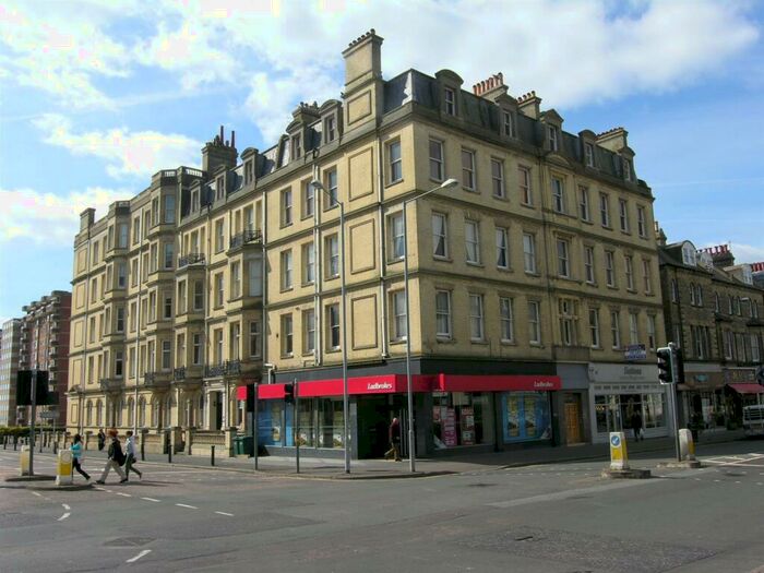 3 Bedroom Flat To Rent In Church Road, Hove, BN3