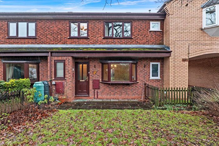 3 Bedroom Terraced House For Sale In Kingfisher Close, St. Peter's, Worcester., WR5