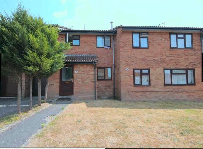 3 Bedroom Property To Rent In Aspen Gardens, Poole, BH12