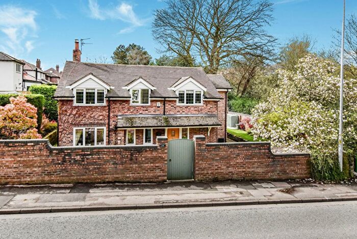 3 Bedroom Detached House For Sale In London Road, Appleton, WA4