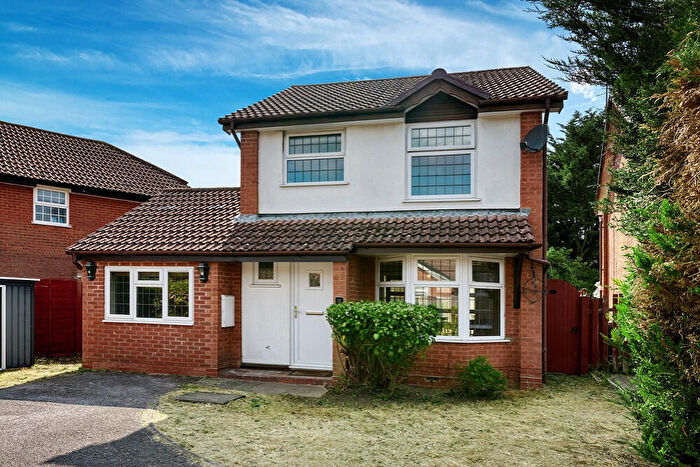 3 Bedroom Detached House For Sale In Lower Earley, Reading, RG6