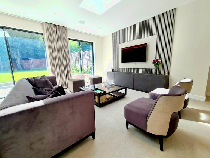 5 Bedroom Semi-Detached House To Rent In Ullswater Crescent, Richmond, SW15