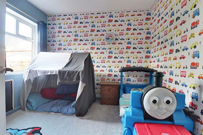 3 Bedroom Terraced House For Sale In Westbourne Grove, Hessle, HU13