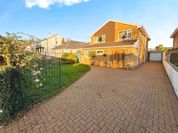 4 Bedroom Detached House For Sale In Bryneglwys Gardens, Newton, Porthcawl, CF36