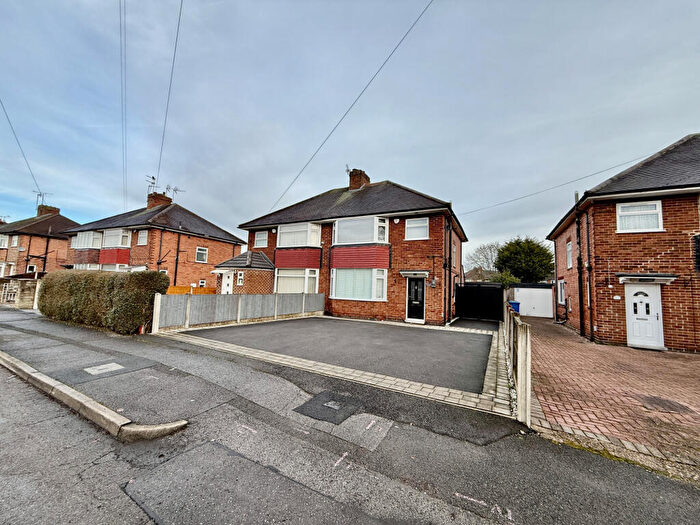 3 Bedroom Semi-Detached House To Rent In Sunnyhill Avenue, Derby, Derbyshire, DE23