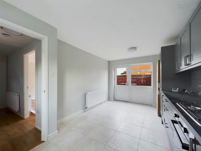 3 Bedroom End Of Terrace House To Rent In Gordon Avenue, Peterborough, PE2