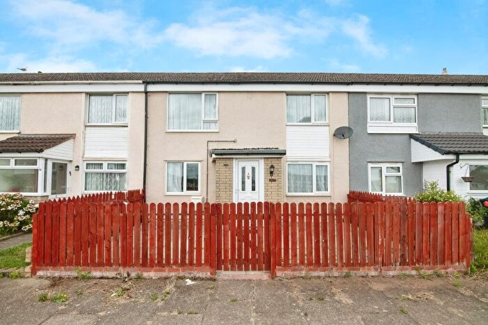 3 Bedroom Terraced House For Sale In Pooltail Walk, Birmingham, B31