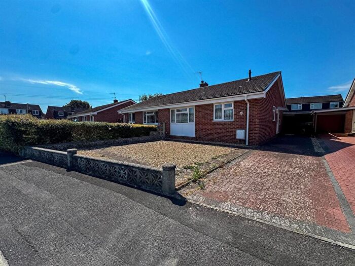 2 Bedroom Semi-Detached Bungalow For Sale In Peregrine Close, Weston-Super-Mare, BS22