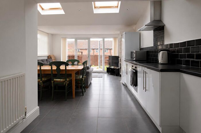 4 Bedroom House To Rent In Highmore Gardens, Bristol, BS7