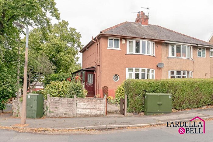2 Bedroom Semi-Detached House For Sale In Middlesex Avenue, Burnley, BB12