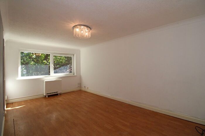 1 Bedroom Flat To Rent In Malzeard Road, Luton, LU3