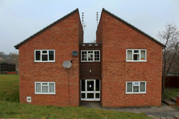 1 Bedroom Apartment To Rent In St Johns Close, Daventry, Northants, NN11