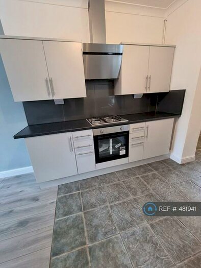 3 Bedroom Semi-Detached House To Rent In Cumberland Road, Rochdale, OL11