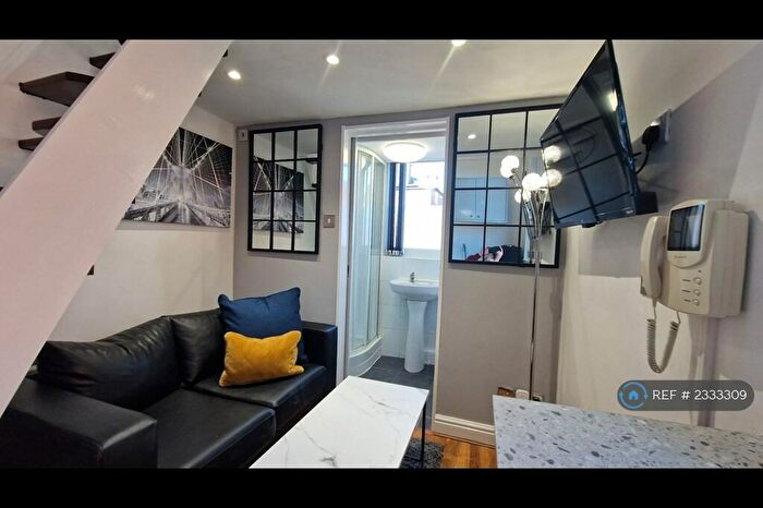 Studio To Rent In Leopold Avenue, West Didsbury, M20