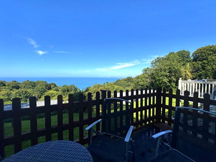 2 Bedroom Chalet For Sale In Sea Valley, Buck`s Cross, EX39