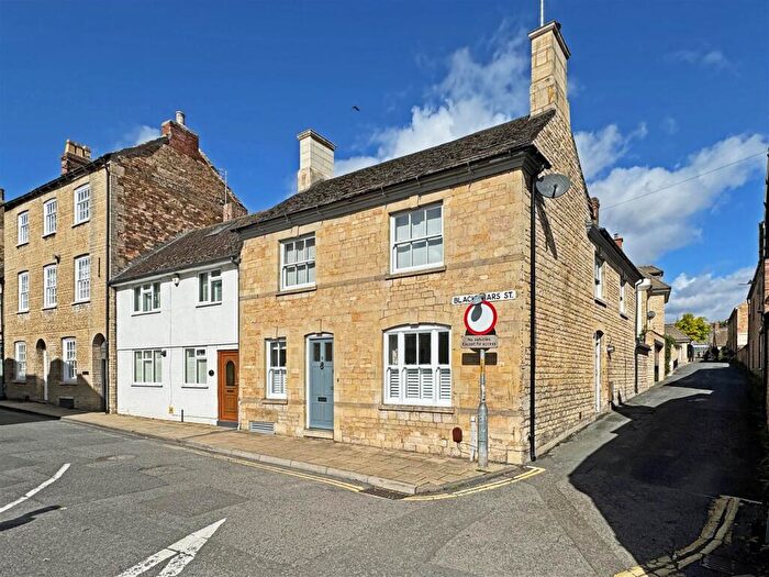 3 Bedroom End Of Terrace House To Rent In Blackfriars Street, Stamford, PE9