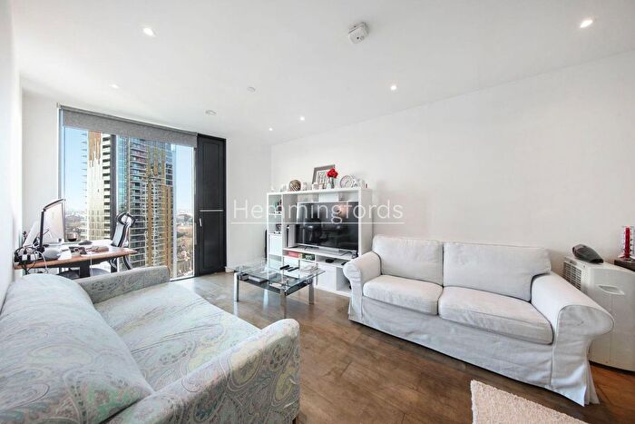 1 Bedroom Flat To Rent In The Strata, Walworth Road, SE1