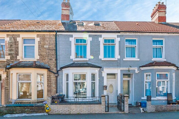 4 Bedroom Terraced House For Sale In Strathnairn Street, Roath, Cardiff, CF24