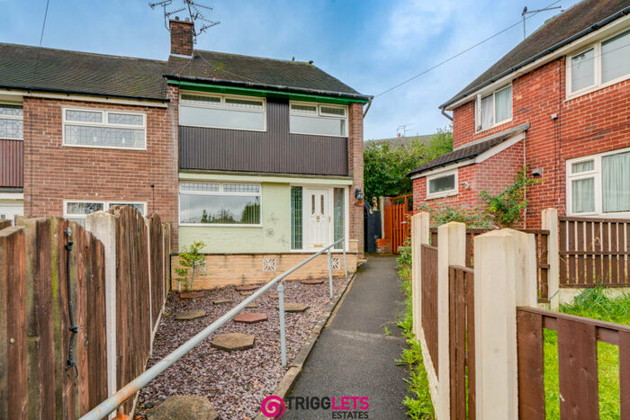 3 Bedroom Semi-Detached House To Rent In Wensleydale Road, Rotherham, South Yorkshire, S61