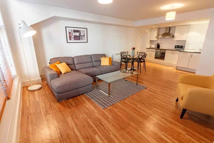 2 Bedroom Flat To Rent In Central Street, Old Street, London, EC1V
