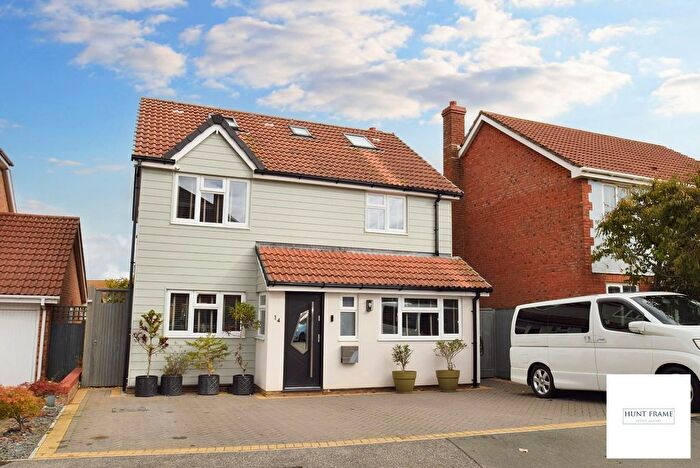 5 Bedroom Detached House For Sale In Dutchells Way, Eastbourne, BN22