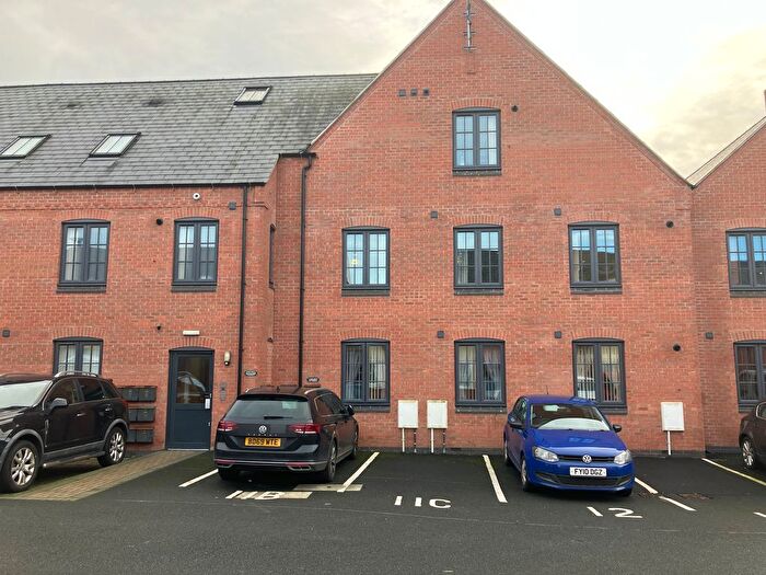 2 Bedroom Flat To Rent In Co-Op Close, Leicester, LE9