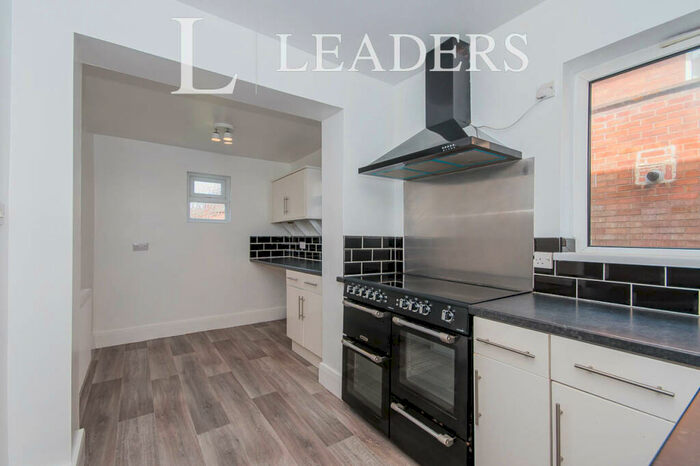 3 Bedroom Semi Detached House To Rent In Rowley Road, PE21