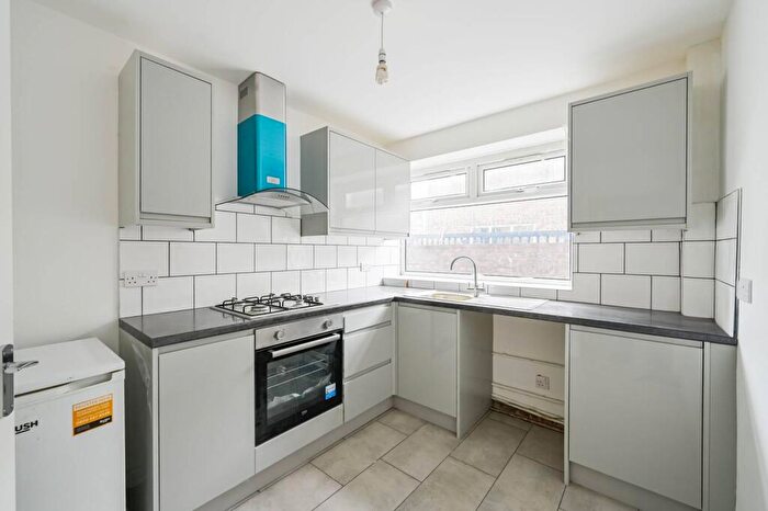 2 Bedroom Flat For Sale In Vera Court, Wood Green, Wood Green, London, N22