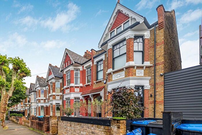4 Bedroom House For Sale In Keslake Road, Queen's Park, NW6