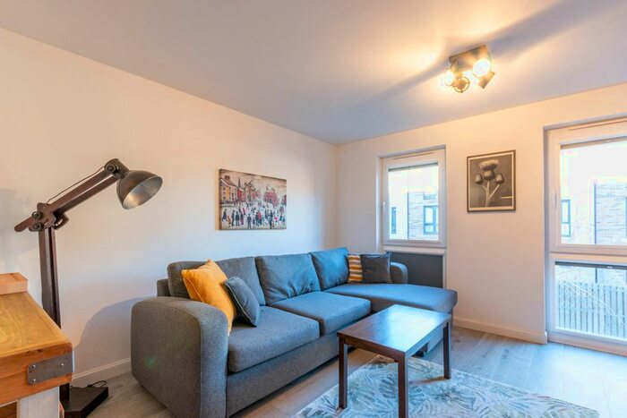 2 Bedroom Flat To Rent In Adamslaw Place, Edinburgh, EH15