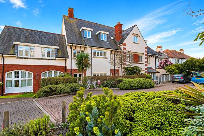 1 Bedroom Flat For Sale In Beechfield Court, The Parks, Minehead, Somerset, TA24