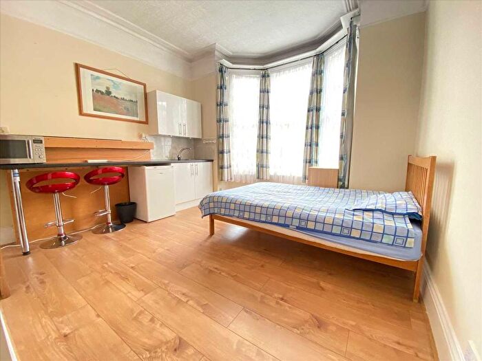Studio To Rent In Broughton Road, West Ealing, W13
