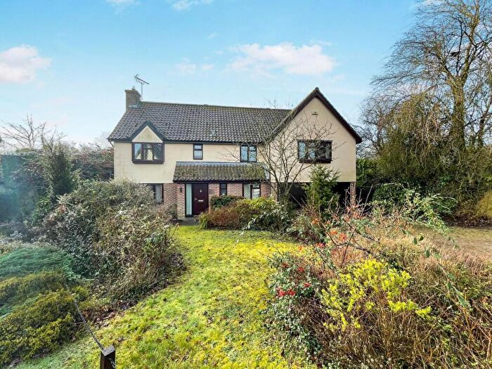 5 Bedroom Detached House For Sale In Lakelands, Hockwold, IP26