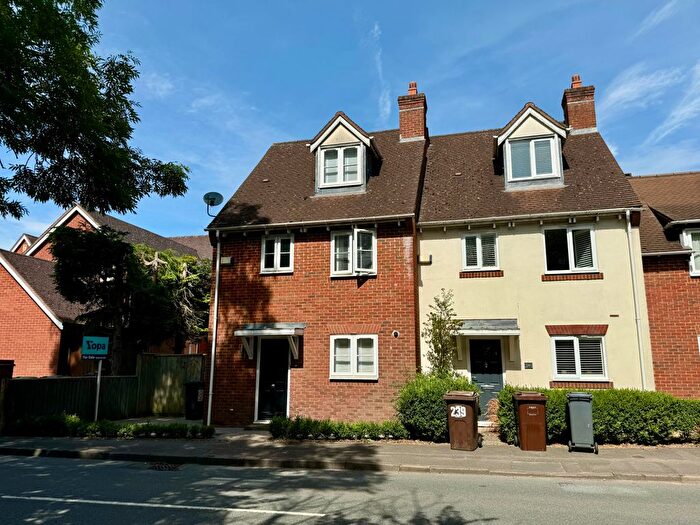 3 Bedroom Town House For Sale In Hampton Lane, Catherine-De-Barnes, Solihull, B91