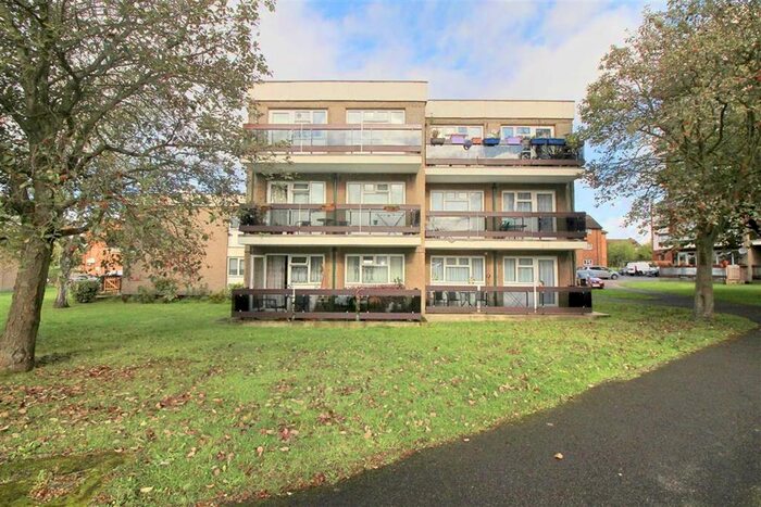 1 Bedroom Flat To Rent In Delmer Court, Borehamwood, Herts, WD6