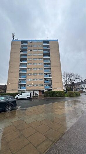 2 Bedroom Flat To Rent In Capel Road, London, E7