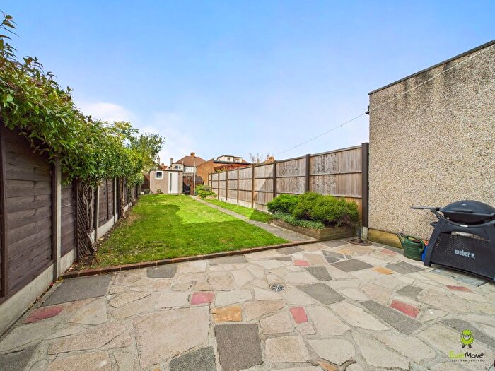 4 Bedroom Terraced House For Sale In Glenview, London, SE2
