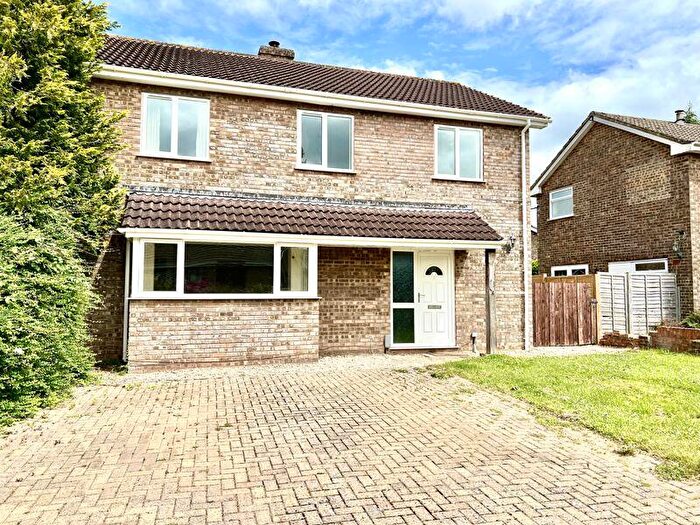 4 Bedroom Detached House For Sale In Poynder Place, Hilmarton, SN11