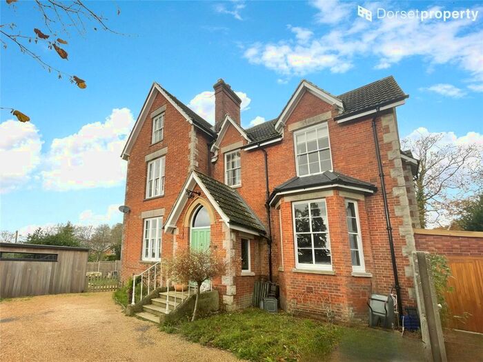 3 Bedroom Flat To Rent In Rowlands Hill, Wimborne, Dorset, BH21