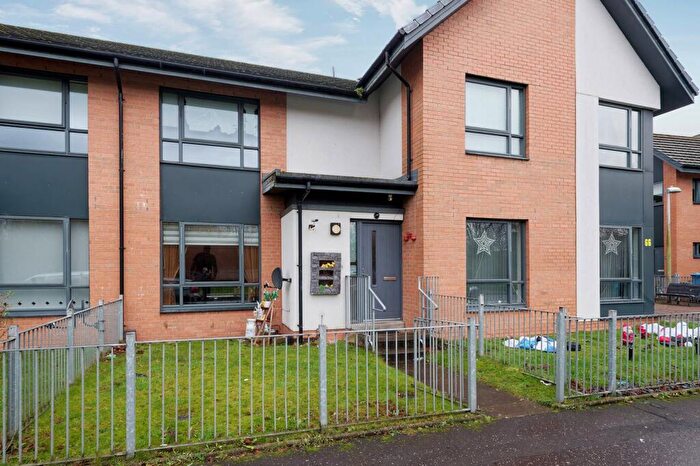 2 Bedroom Terraced House For Sale In Kilmuir Crescent, Thornliebank, Glasgow, G46